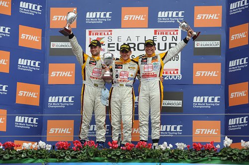Tim Coronel op podium